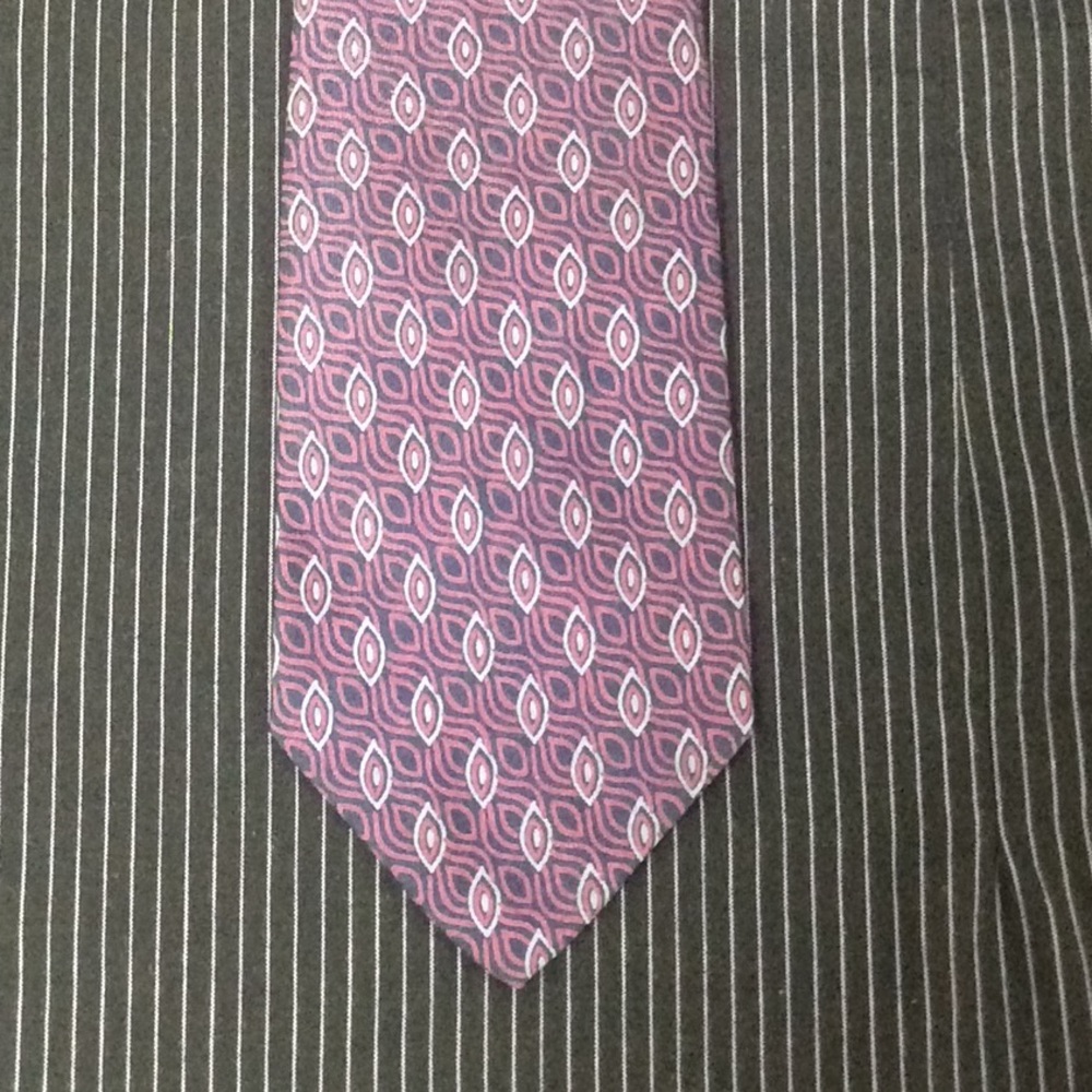 Kensington Collection silk tie